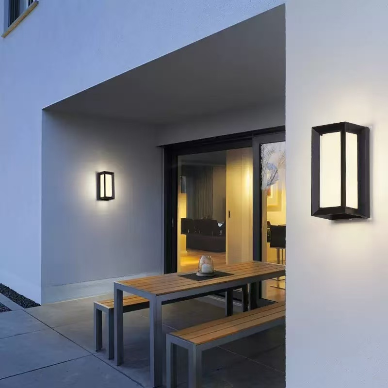 LED Outdoor Wall Light RGBCCT  - Smart Zigbee Garden Light 评论和价格